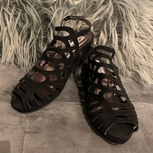 Black sandal